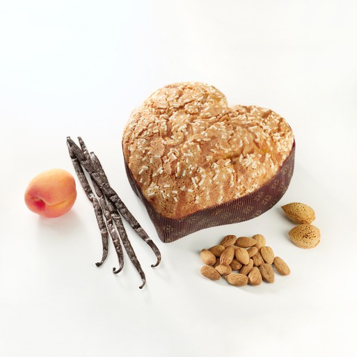 Heart with Candied Apricots, Almonds and Vanilla